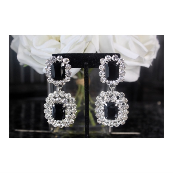 Classic glamours earring
